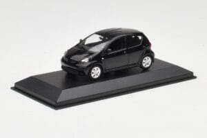 Toyota Aygo AB10 Černý Minichamps 1:43 400166401 Kov – obrázek 2 z 4