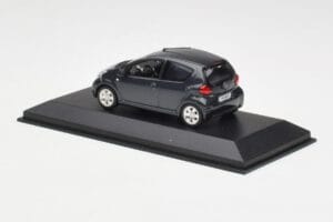 Toyota Aygo AB10 Grey Metallic Minichamps 1:43 AYGO001 Kov – obrázek 3 z 4