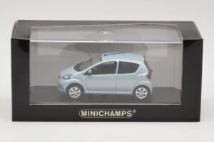 Toyota Aygo Light Blue Metallic Minichamps 1:43 TOYOTA012 Kov – obrázek 4 z 4