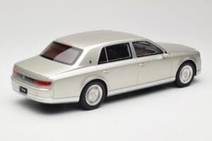 Toyota Century Silver Metallic Kyosho 1:18 KSR18036S Kov – obrázek 2 z 6