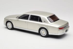 Toyota Century Silver Metallic Kyosho 1:18 KSR18036S Kov – obrázek 5 z 6