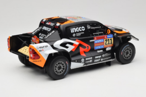 Toyota GR DKR Hilux Evo #211 H. Lategan / B. Cummings Rally Dakar 2025 IXO 1:18 18RMC237 Kov – obrázek 2 z 6