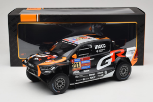 Toyota GR DKR Hilux Evo #211 H. Lategan / B. Cummings Rally Dakar 2025 IXO 1:18 18RMC237 Kov – obrázek 6 z 6