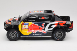 Toyota GR DKR Hilux Evo #216 S. Quintero / D. Zenz Rally Dakar 2024 IXO 1:18 18RMC238B Kov – obrázek 3 z 6