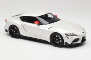 Toyota GR Supra A90 Fuji Speedway Edition White Pearl Metallic GT Spirit 1:18 GT341 Pryskyřice – obrázek 4 z 6