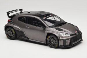 Toyota GR Yaris Rally2 Šedý IXO 1:18 18CMC210 Kov – obrázek 4 z 6