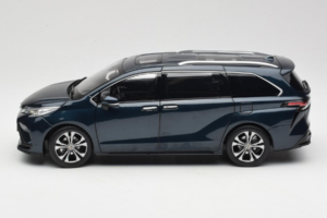 Toyota Granvia Tmavě Modrý OEM 1:18 FCL22GR803 Kov – obrázek 4 z 8