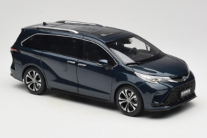 Toyota Granvia Tmavě Modrý OEM 1:18 FCL22GR803 Kov – obrázek 6 z 8