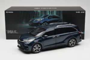 Toyota Granvia Tmavě Modrý OEM 1:18 FCL22GR803 Kov – obrázek 8 z 8