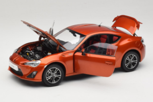 Toyota GT86 Červený Century Dragon 1:18 CD01 Kov – obrázek 2 z 8