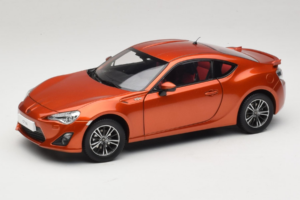 Toyota GT86 Červený Century Dragon 1:18 CD01 Kov
