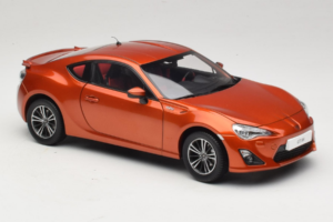 Toyota GT86 Červený Century Dragon 1:18 CD01 Kov – obrázek 6 z 8