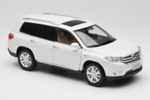 Toyota Highlander XU40 Bílý Paudi Model 1:18 2043612-W1 Kov – obrázek 6 z 8