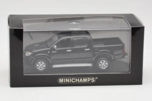 Toyota Hilux Černý Minichamps 1:43 400166662 Kov – obrázek 4 z 4