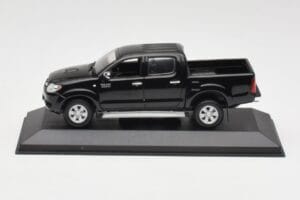 Toyota Hilux Černý Minichamps 1:43 400166662 Kov