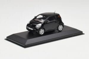 Toyota iQ Černý Mica Minichamps 1:43 403166803 Kov – obrázek 2 z 4