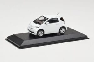 Toyota iQ Bílý Minichamps 1:43 TOYOTA009 Kov – obrázek 2 z 4