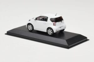 Toyota iQ Bílý Minichamps 1:43 TOYOTA009 Kov – obrázek 3 z 4