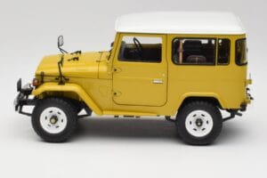 Toyota Land Cruiser FJ40 Hořčicový Žlutý Kyosho 1:18 08971Y Kov – obrázek 4 z 8