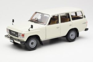 Toyota Land Cruiser J60 Bílý Kyosho 1:18 08956W Kov
