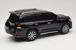 Toyota Land Cruiser LC200 Černý Kengfai 1:18 KF024-13 Kov – obrázek 3 z 8