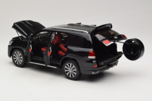 Toyota Land Cruiser LC200 Černý Kengfai 1:18 KF024-13 Kov – obrázek 5 z 8
