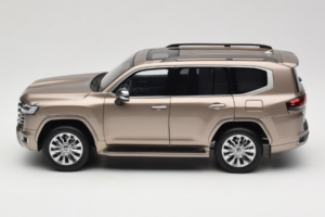 Toyota Land Cruiser LC300 ZX Zlatý LCD 1:18 LCD18013-ZX-GO Kov – obrázek 4 z 8