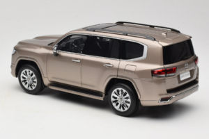 Toyota Land Cruiser LC300 ZX Zlatý LCD 1:18 LCD18013-ZX-GO Kov – obrázek 7 z 8