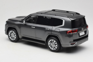 Toyota Land Cruiser LC300 ZX Šedý LCD 1:18 LCD18013-ZX-GR Kov – obrázek 7 z 8