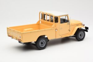 Toyota Land Cruiser Pickup Béžový Kyosho 1:18 08958BE Kov – obrázek 3 z 8