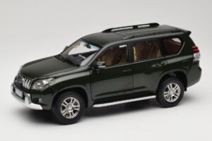 Toyota Land Cruiser Prado J150 Zelený Paudi Model 1:18 623132-GR Kov