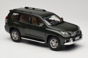 Toyota Land Cruiser Prado J150 Zelený Paudi Model 1:18 623132-GR Kov – obrázek 6 z 8