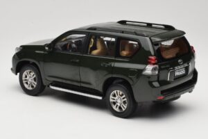 Toyota Land Cruiser Prado J150 Zelený Paudi Model 1:18 623132-GR Kov – obrázek 7 z 8