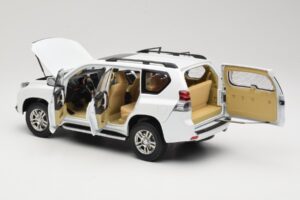 Toyota Land Cruiser Prado J150 Bílý Paudi Model 1:18 623132-WH Kov – obrázek 5 z 8