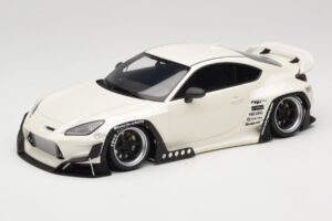 Toyota Pandem GR86 ZN8 Crystal White GT Spirit 1:18 GT498 Pryskyřice