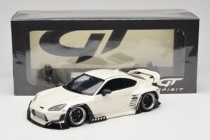 Toyota Pandem GR86 ZN8 Crystal White GT Spirit 1:18 GT498 Pryskyřice – obrázek 6 z 6