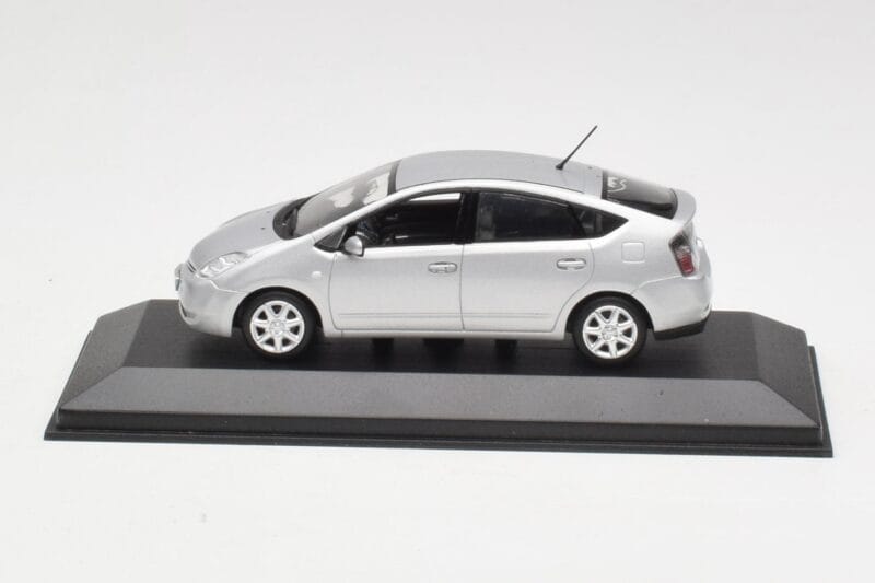 Toyota Prius Stříbrný Minichamps 1:43 TOYOTA005 Kov