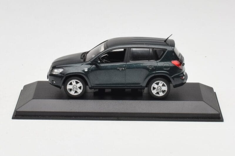 Toyota RAV4 XA20 Zelený Minichamps 1:43 TOYOTA008 Kov