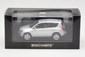 Toyota RAV4 XA30 Stříbrný Minichamps 1:43 400166570 Kov – obrázek 4 z 4