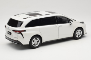 Toyota Sienna XL30 Bílý OEM 1:18 TOYOTA013 Kov – obrázek 3 z 8