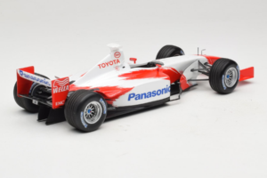 Toyota TF102 Panasonic F1 Showcar 2002 Minichamps 1:18 100020174 Kov – obrázek 2 z 6
