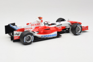 Toyota TF105 #16 J. Trulli Panasonic Toyota Racing 2005 Minichamps 1:18 100050016 Kov – obrázek 2 z 7