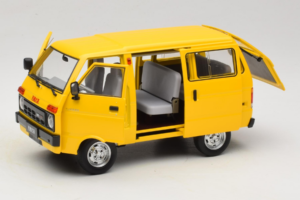 Toyota TJ110 Tianjin Huali Žlutý OEM 1:18 TOYOTA014 Kov – obrázek 2 z 8