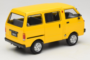 Toyota TJ110 Tianjin Huali Žlutý OEM 1:18 TOYOTA014 Kov – obrázek 3 z 8