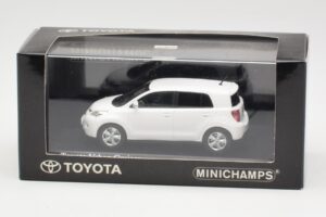 Toyota Urban Cruiser Bílý Minichamps 1:43 400166960 Kov – obrázek 2 z 3