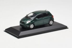 Toyota Yaris XP10 Oxford Green Minichamps 1:43 400166501 Kov – obrázek 2 z 4