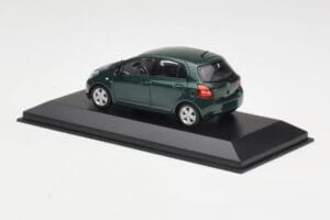 Toyota Yaris XP10 Oxford Green Minichamps 1:43 400166501 Kov – obrázek 3 z 4