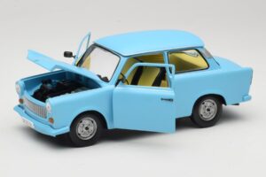 Trabant 601 Modrý Sun Star 1:18 4290 Kov – obrázek 2 z 8
