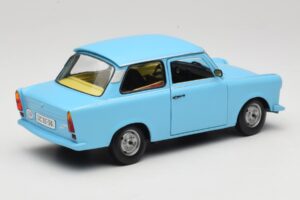 Trabant 601 Modrý Sun Star 1:18 4290 Kov – obrázek 3 z 8