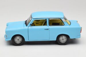 Trabant 601 Modrý Sun Star 1:18 4290 Kov – obrázek 4 z 8
